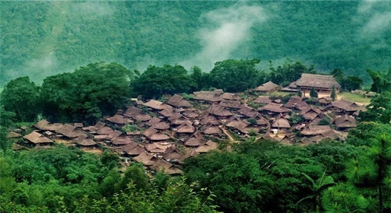 國家AAAA級旅游景區(qū)翁丁原始部落文化旅游區(qū)