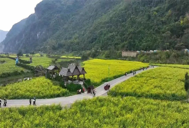 臨滄策劃公司/滄源自治縣班鴿村景區喜迎四方游客